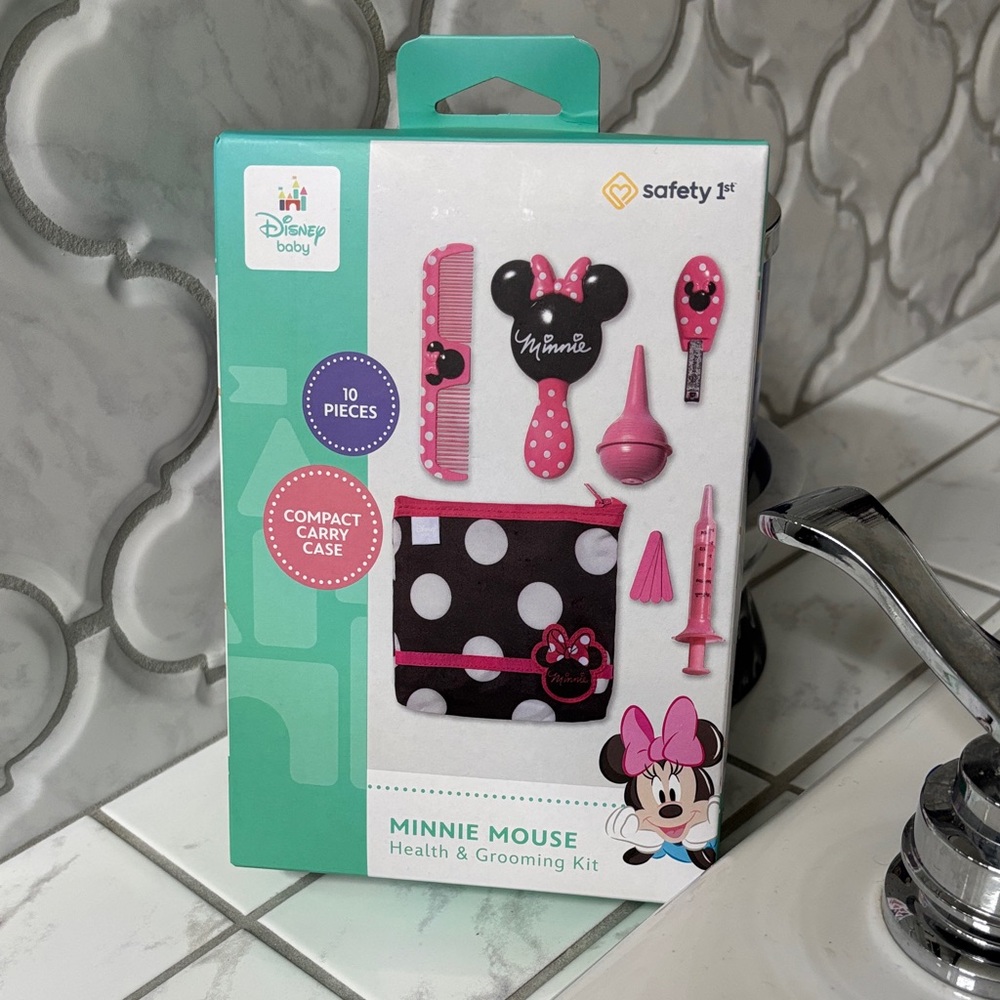 Safety First Disney Minnie Mouse Grooming Kit - Pink and Black